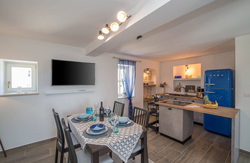 Fiorini House | Beautiful villa for 5 guests with A/C, private pool, WIFI, TV, terrace and pets allowed