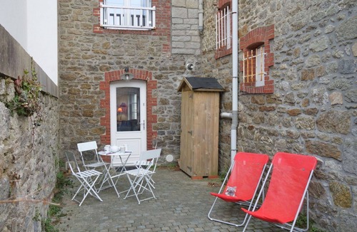 Dinard House | Beautiful villa for 5 people with WIFI, TV, terrace and pets allowed
