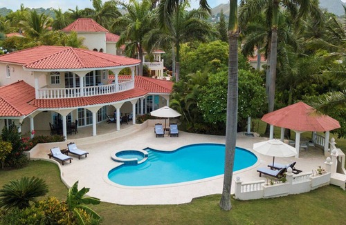 Costambar Villa | Beautiful Villa in Resort Community!