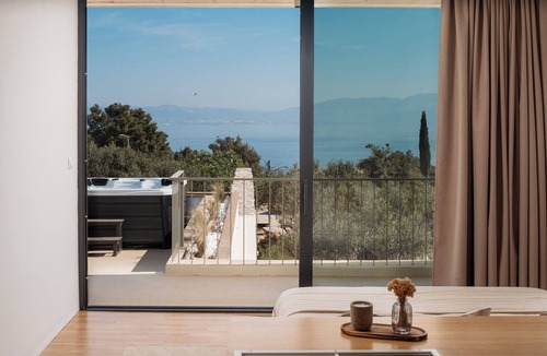 Gornje Selo House | Beautiful Villa in fabulous Solta with WiFi, fitness room, AC
