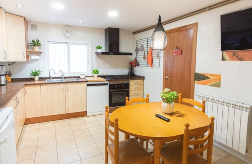 Sils Villa | Beautiful villa just 25 km from the beach of Lloret de Mar