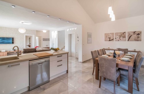 Pinezici House | Beautiful villa LAURA with private pool