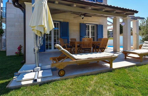Susica Villa | Beautiful Villa Mala Murter, with a Pool