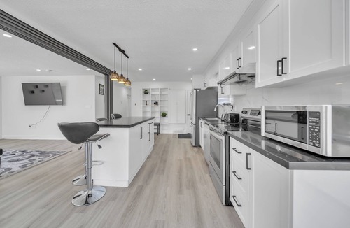 Caledon Other | Beautiful Villa on Hill