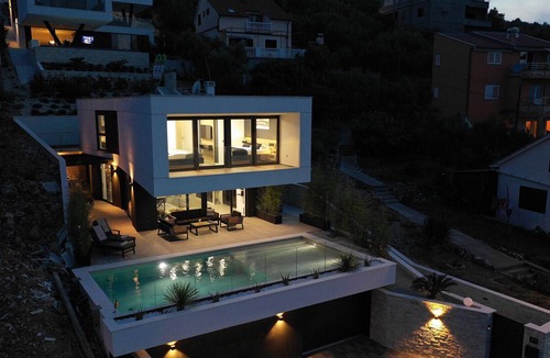 Kali Villa | Beautiful Villa Per Lei