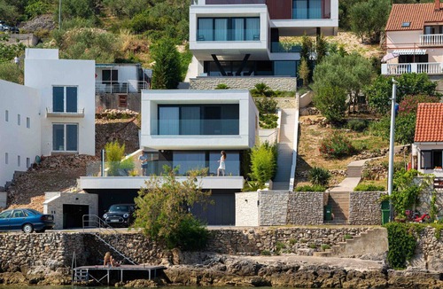 Kali Villa | Beautiful Villa Per Lei