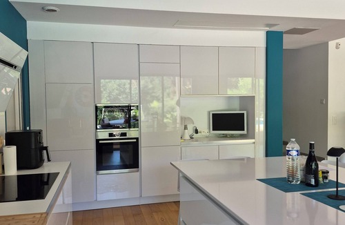 Sommieres Villa | BEAUTIFUL VILLA, QUIET, SWIMMING POOL, sleeps 10/12.