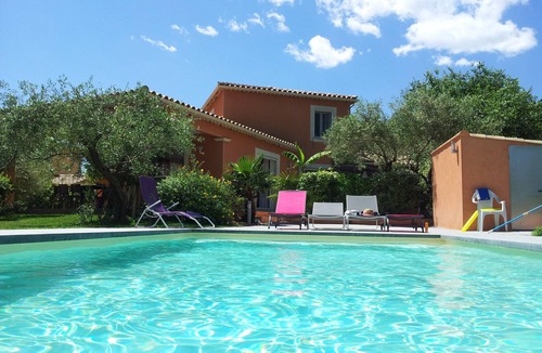 Caveirac House | Beautiful villa to enjoy the joys of summer in a quiet environment.