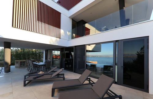 Kali Villa | Beautiful Villa Trinity