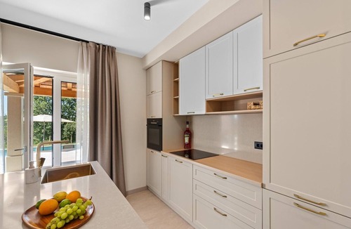 Beram Villa | Beautiful Villa Vita for a holiday with private pool and BBQ for 6 guests