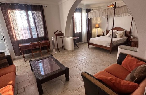 Saint-Henri Villa | Beautiful villa with sea view