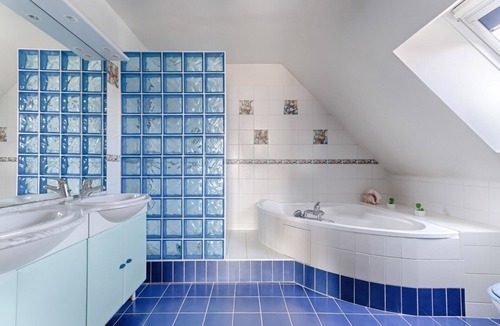 Mornant House | Beautiful villa with pool