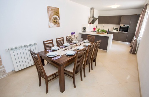 Brecevici House | Beautiful villa with swimming pool, grill, WIfi, free WiFi