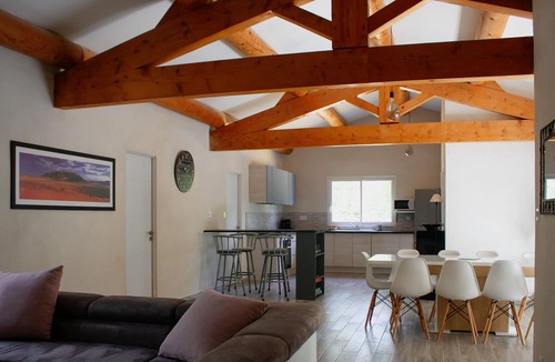 Montaren-et-Saint-Mediers Villa | Beautiful villa with swimming pool for 10 people near Uzès.