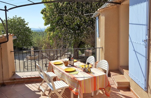 Saint-Jurs Apartment | Beautiful village house with terrace