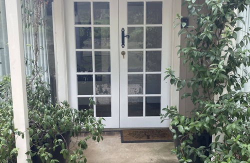 Eurunderee House | Beautiful Vineyard Accommodation