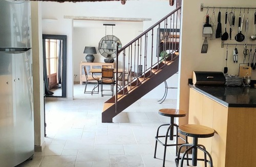 Peret House | Beautiful vineyard house completely renovated
