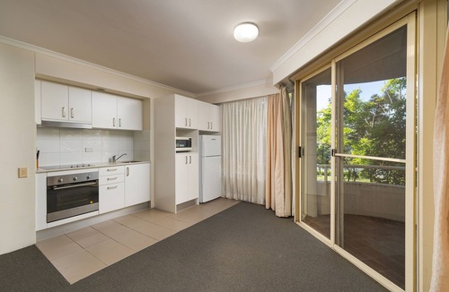 Wahroonga Apartment | Beautiful Wahroonga Apartment