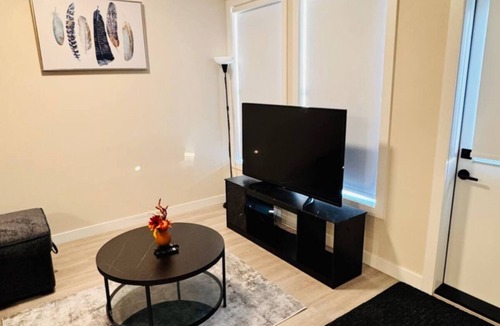 Southeast Calgary House | Beautiful walk out basement suit in south east Calgary