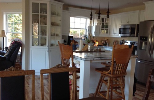 Granville House | Beautiful water's edge 2 bedroom vacation home
