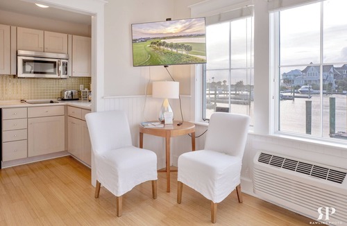 Bald Head Island Cottage | Beautiful Waterfront Cottage