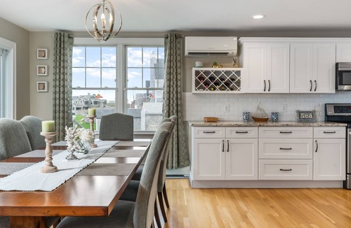 Matunuck House | Beautiful Waterfront home! Panoramic Deck. Walk to beach!