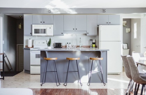 Omemee Cottage | Beautiful Waterfront Cottage