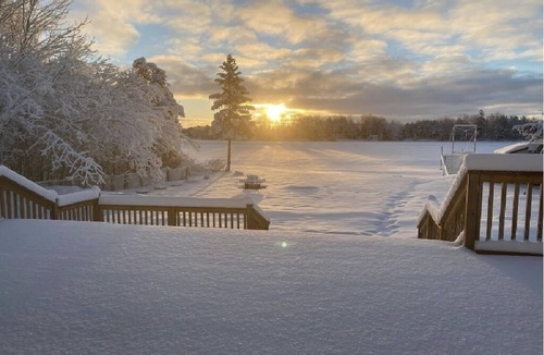 Omemee Cottage | Beautiful Waterfront Cottage