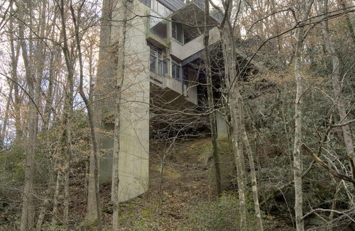 Westminster House | Beautiful waterfall views & Highlands Architect. Like nothing you've ever seen!