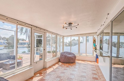 Apollo Beach House | !BEAUTIFUL WATERFRONT HOUSE WITH POOL AND SPA!!