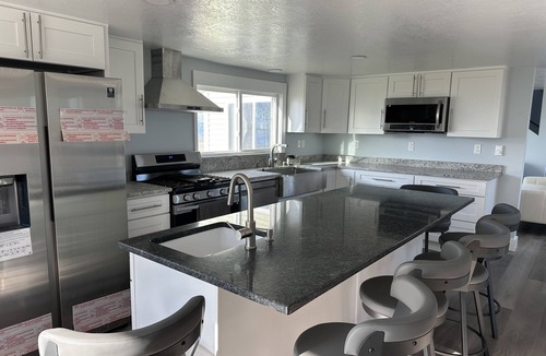 Cape Vincent House | ~Beautiful Waterfront Family Getaway: Immerse Yourself in Nature's Beauty!~