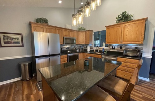 Elizabethton House | Beautiful Waterfront Home on Watauga River