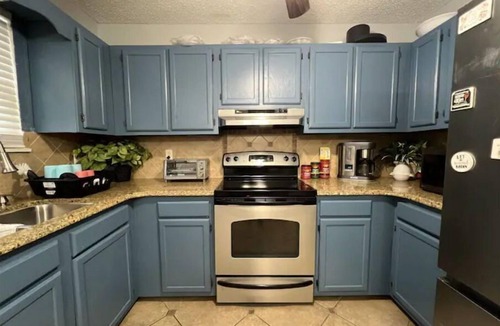 McCutcheon Field Apartment | Beautiful Waterfront Apartment
