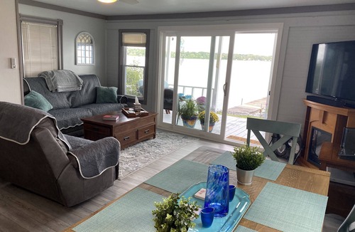 Seneca Falls House | BEAUTIFUL WATERFRONT ESCAPE