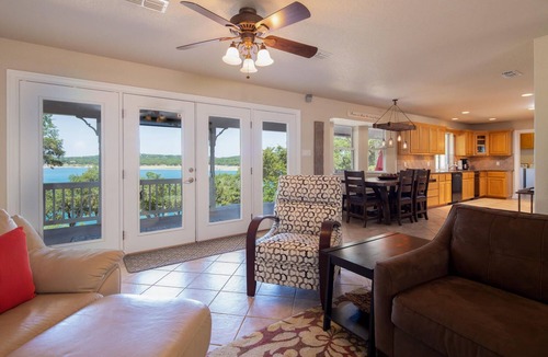 Canyon Lake House | Beautiful waterfront home on Canyon Lake! Over 400 feet of waterfront!