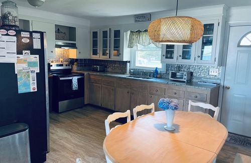 Misquamicut House | Beautiful Waterfront Home