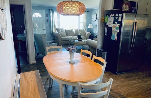 Misquamicut House | Beautiful Waterfront Home