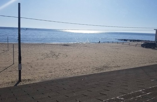 Old Lyme House | BEAUTIFUL WATERFRONT BEACH HOUSE IN PRIVATE BEACH