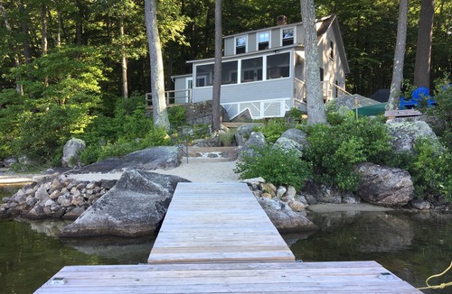 Bradford Cottage | Beautiful Waterfront Cottage on Lake Massasecum