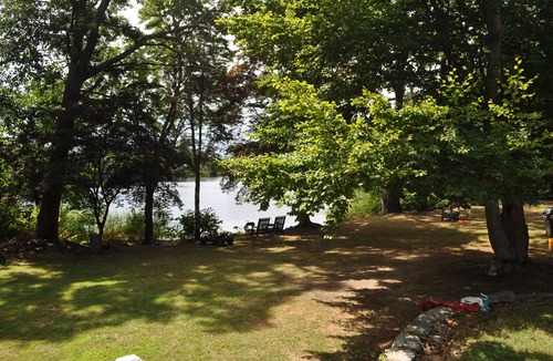 Warwick House | Beautiful Waterfront Estate