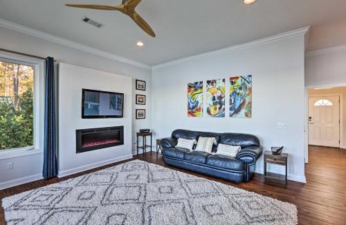 Shorterville House | Beautiful Waterfront Getaway with Dock!