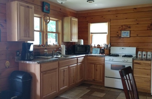 Norwood Cabin | Beautiful Waterfront Getaway
