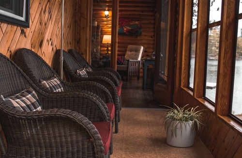 Mattawa Cottage | Beautiful Waterfront Log Cottage with Dock, Beach & Sleep Cabin Near Mattawa