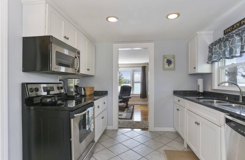 Ponds of Plymouth House | Beautiful, Waterfront Paradise, Close By To Cape Cod & Onset Beach!