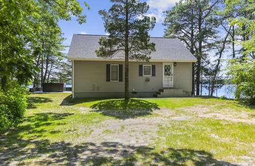 Ponds of Plymouth House | Beautiful, Waterfront Paradise, Close By To Cape Cod & Onset Beach!