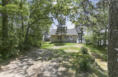 Ponds of Plymouth House | Beautiful, Waterfront Paradise, Close By To Cape Cod & Onset Beach!