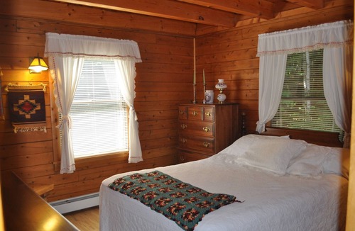 Rome House | Beautiful Waterfront Property On A quiet Cove