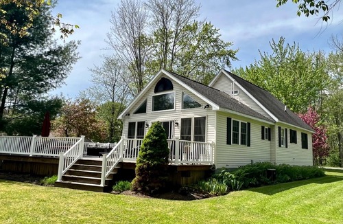 Blossvale House | ~BEAUTIFUL WATERFRONT HOME, SYLVAN BEACH~