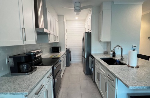 Bradenton Apartment | Beautiful Waterfront Condo on Bradenton Riverwalk