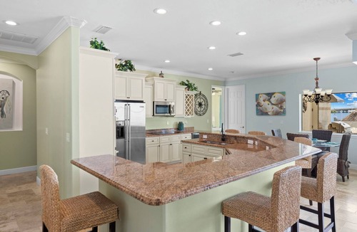 Caloosahatchee House | Beautiful Waterfront Home